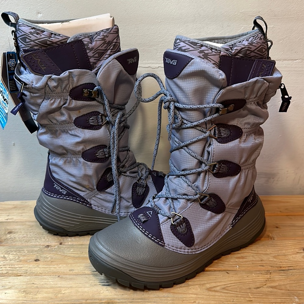 Te va Jordanelle Snow Boots Thinsulate Size 5US